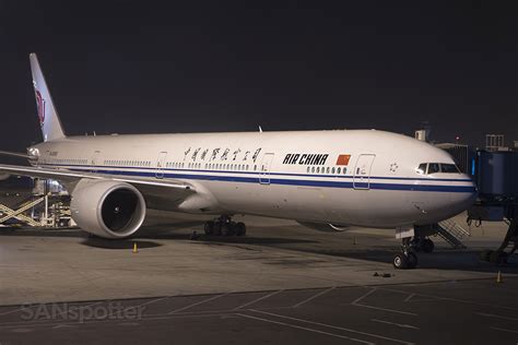 Air China 777.